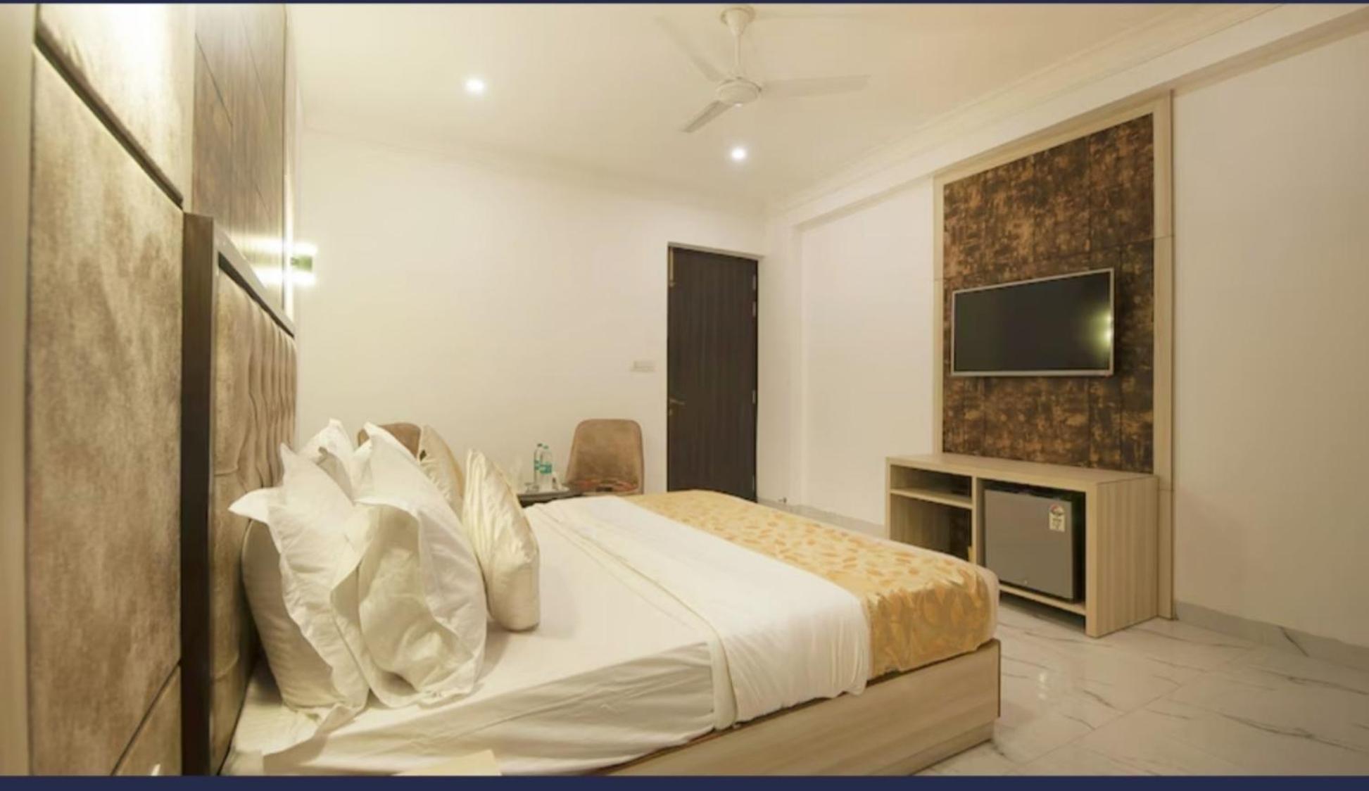 Hotel Almora Inn - Near By Delhi International Airport - With Free Airport Pickup And Drop New Delhi Luaran gambar